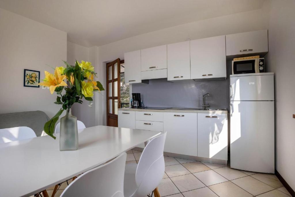 Appartamenti Casa Palazzina Malcesine Ngoại thất bức ảnh